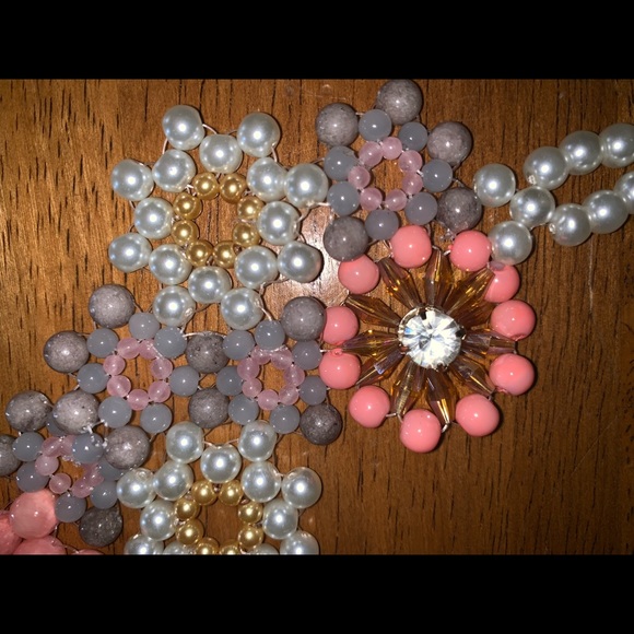 Beautiful statement necklace - Picture 2 of 2